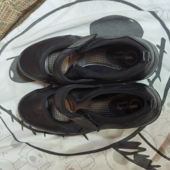 Easy Spirit Womens Mary Jane Heels Shoes Size 8 Wedge Anti Gravity Strap - Picture 8 of 12